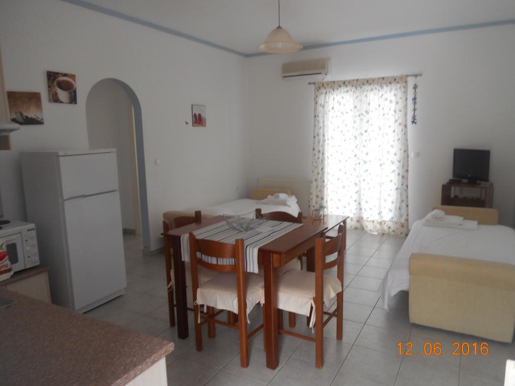 Regina Apartments Simotata Sissia Lourdata  Extérieur photo