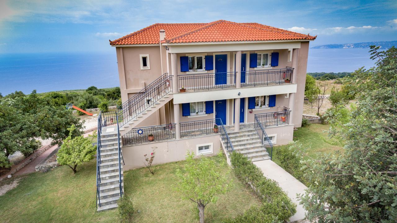 Regina Apartments Simotata Sissia Lourdata  Extérieur photo